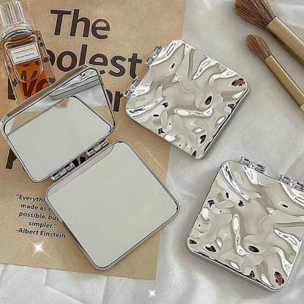 Water Ripple Embossed Foldable Makeup Mirror
